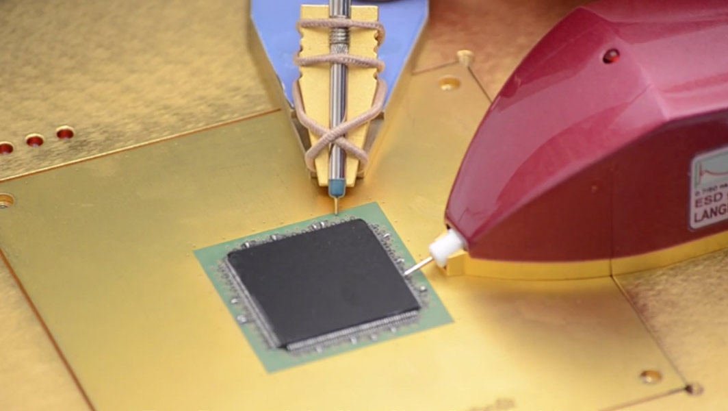 ESD test with the generator P331-2